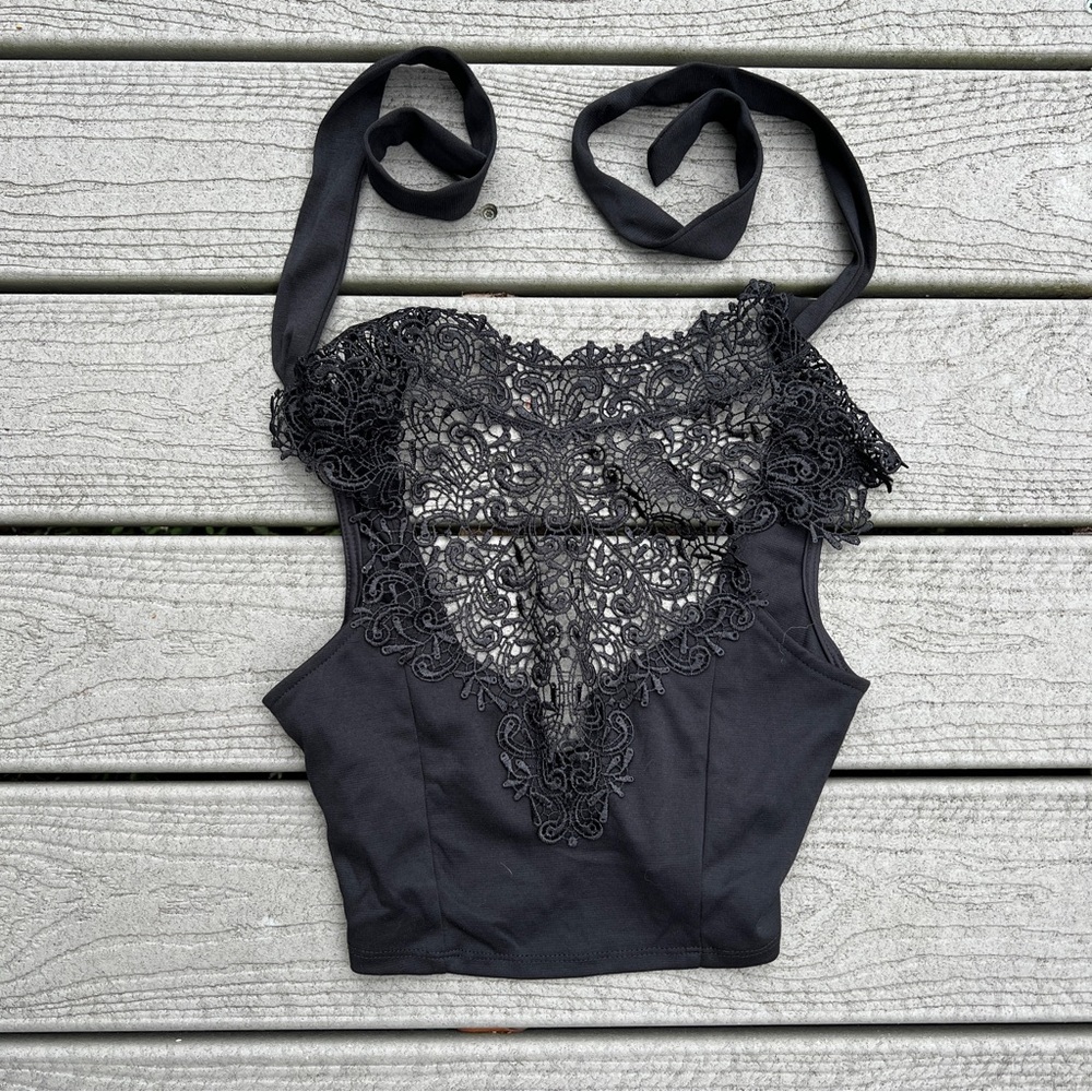 UK2LA: High Neck Crochet Lace Crop Top. Women’s Size Small. - Picture 5 of 11